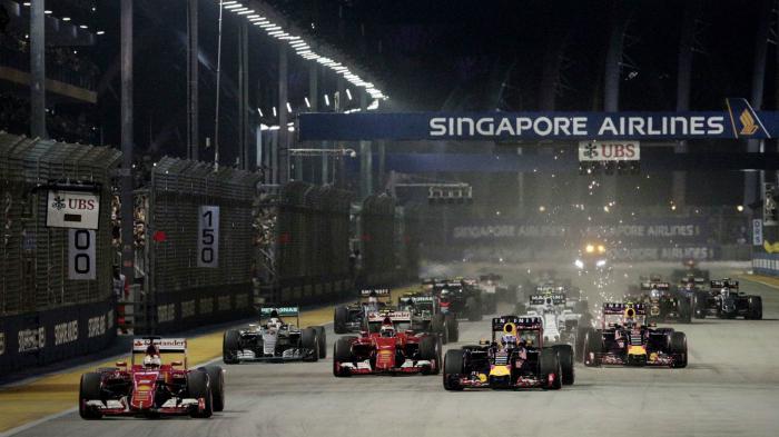 Στη νύχτα της Σιγκαπούρης η Formula 1