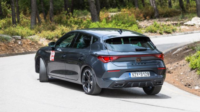 CUPRA Leon Vs Peugeot 308:   10 