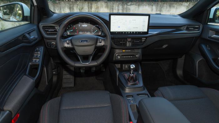 Ford Focus Vs Opel Astra Vs Volkswagen Golf: Ποιο έχει καλύτερο εξοπλισμό;