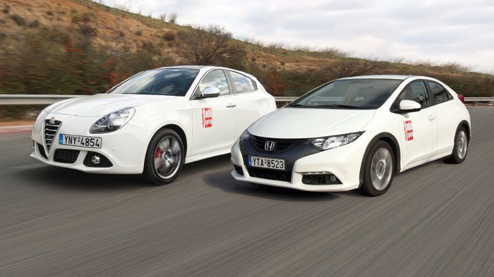Τόσο η Giulietta, όσο και το Civic, είναι δυο σπορτίφ μικρομεσαία, με φουτουριστική και δυναμική εμφάνιση. 