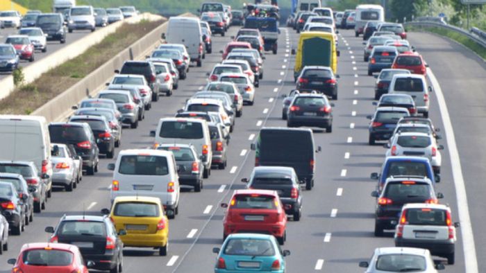 Χαμός με τα «ραβασάκια» για τα ανασφάλιστα