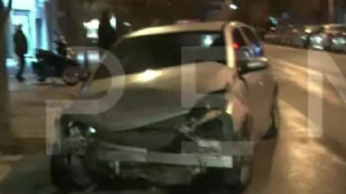 Θεσ/κη: 24χρονη χτύπησε 15 ΙΧ, περίπτερο & βρέθηκε σε τζαμαρία μαγαζιού 