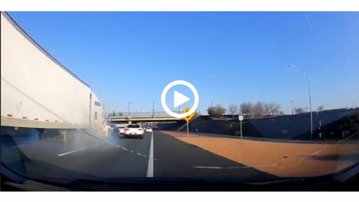 VIDEO: Καραμπόλα στα καλά καθούμενα