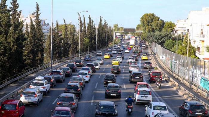 Κίνηση: Τροχαίο και μεγάλο μποτιλιάρισμα στον Κηφισό