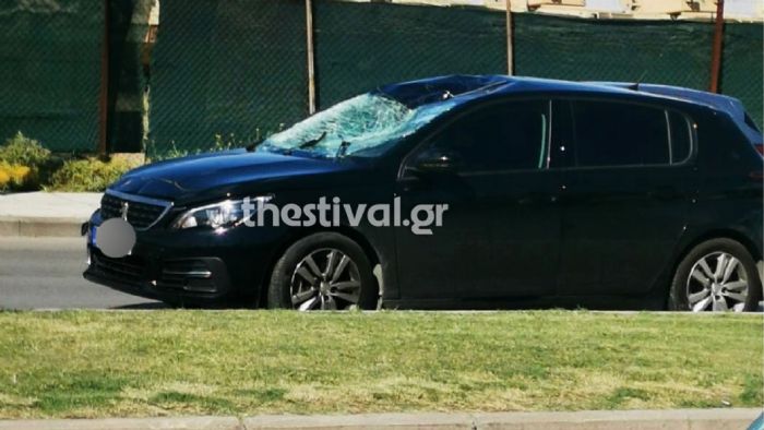 Θεσσαλονίκη: Αυτοκίνητο της ΕΛ.ΑΣ παρέσυρε 16χρονο ποδηλάτη Θεσσαλονίκη: Αυτοκίνητο της ΕΛ.ΑΣ παρέσυρε 16χρονο ποδηλάτη
