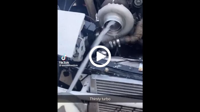 Έριξε νερό πάνω στο turbo του για να «ξεδιψάσει» λόγω ζέστης 
