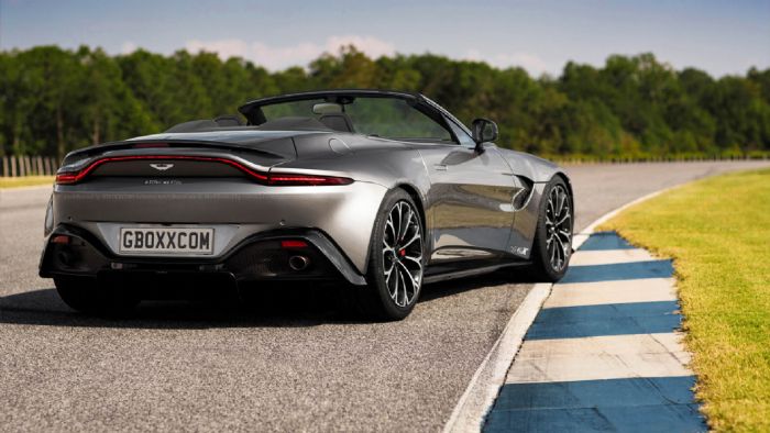 Δεν πρόλαβε καλά καλά η Aston Martin να μας παρουσιάσει τη νέα Vantage και οι πρώτες απόπειρες απεικόνισης της ανοικτής έκδοσης, της Vantage Volante, είναι ήδη εδώ…