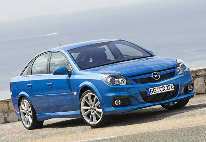 Η πρεμιέρα του Opel Vectra OPC 