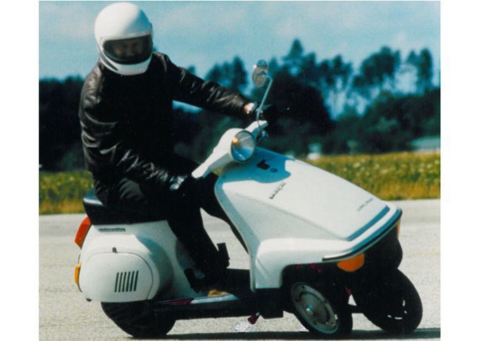 Το MP3 είναι ακόμη...παιδί η τεχνολογία του όμως ήταν γνωστή στην Piaggio από το 1984 χάρη στον Wolfgang Trautwein.