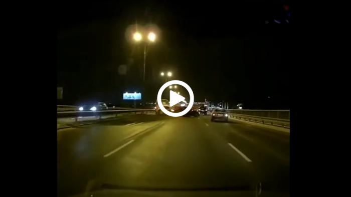 Non-stop καραμπόλα σε παγωμένο αυτοκινητόδρομο  