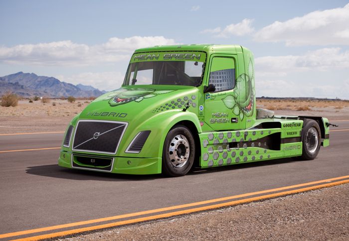 Νέα ρεκόρ από το υβριδικό Volvo Truck Νέα ρεκόρ από το υβριδικό Volvo Truck