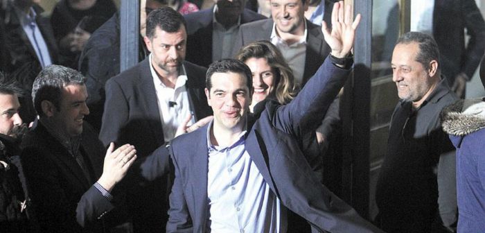 Σαρωτική νίκη ΣΥΡΙΖΑ, αλλά και «θρίλερ» για την αυτοδυναμία Σαρωτική νίκη ΣΥΡΙΖΑ, αλλά και «θρίλερ» για την αυτοδυναμία