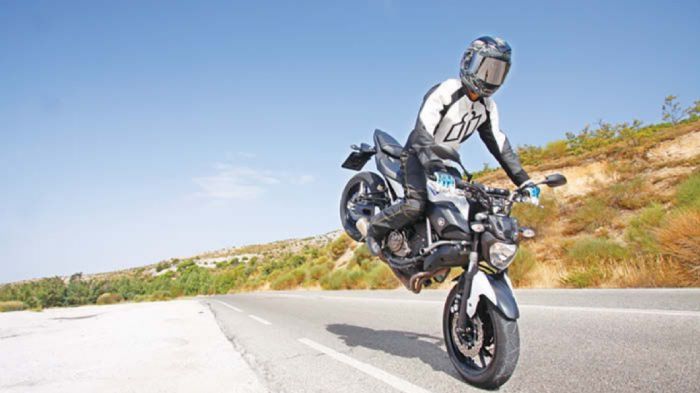 Τρία μεσαία naked για όλα τα γούστα Τρία μεσαία naked για όλα τα γούστα