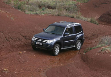 MITSUBISHI PAJERO