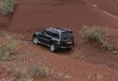 MITSUBISHI PAJERO