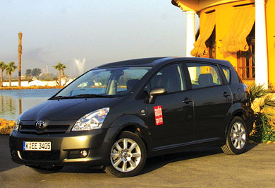 Toyota Corolla Verso II Περισσότερη ουσία