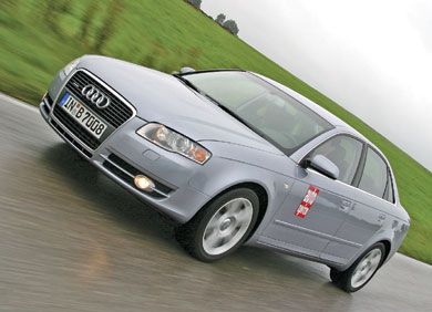 Νέο Audi A4  Ασκήσεις ακριβείας 
