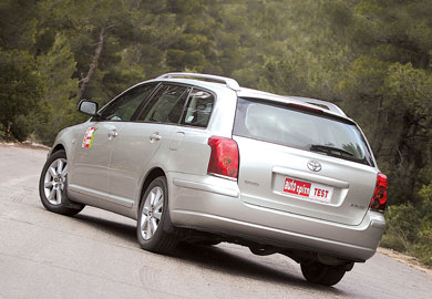 Τοyota Avensis 1,8 S/W Πολλά παραπάνω