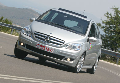 Μercedes-Benz B 170 Tριπλό χτύπημα
