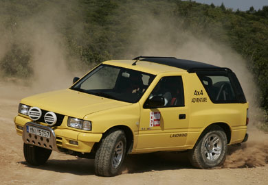 Landwind Adventure 2,4 4X4 Κίτρινος δράκος!