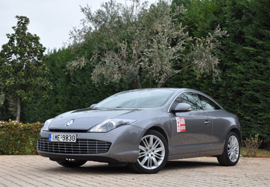 Κορυφαία επίπεδα άνεσης για τη νέα Mercedes Ε-Class Coupe 
