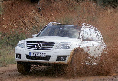 Πρώτο teaser της μικρής ηλεκτρικής Mercedes G-Class