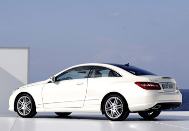 Βελτιωμένη σε όλα τα επίπεδα η E63 AMG 