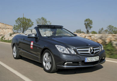 Mercedes E- Class Cabriolet Ανοιχτή σε προκλήσεις