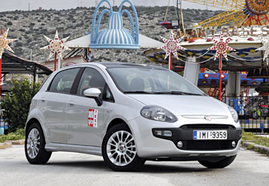 To ανανεωμένο Fiat Punto 2012 είναι ήδη διαθέσιμο στη χώρα μας με τιμές από 10.500 ευρώ. 