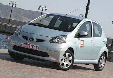 Μεταχειρισμένο Toyota Aygo 1,0 5d του 2006 Εργαλείο πόλης 