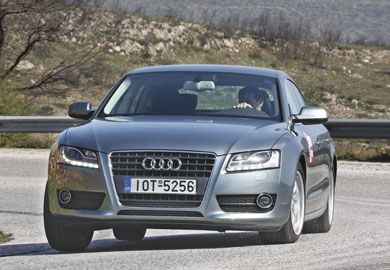 Μαζί με το Audi A5 Coupe ανανεώθηκε και το S5 Coupe. Και τα δύο είναι εντυπωσιακά σε εμφάνιση.