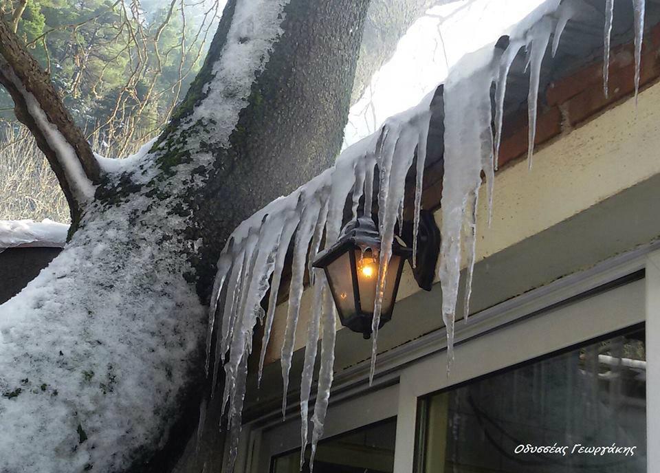 Παγοκρύσταλλοι στη Στενή Ευβοίας - Photo: Οδ. Γεωργάκης στο Φωτογραφίζοντας την Ελλάδα! autotriti-touring