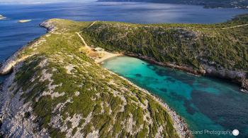 Εντυπωσιακές εικόνες από παραλία στη Σάμο