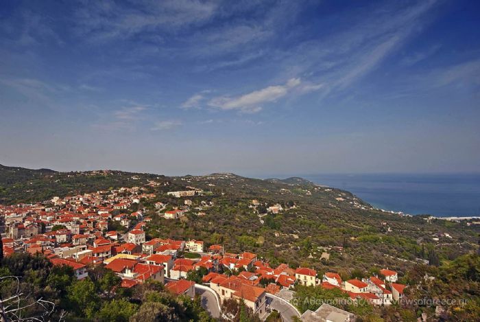 Αποψη της Κύμης, της πιο αρχοντικής πόλης της Εύβοιας