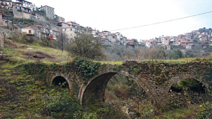 Περίτεχνα τα γεφύρια της Δημητσάνας