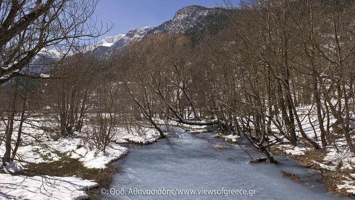 Χελμός, Ζαρούχλα,  Καλάβρυτα, το λευκό πρόσωπο της Αχαΐας