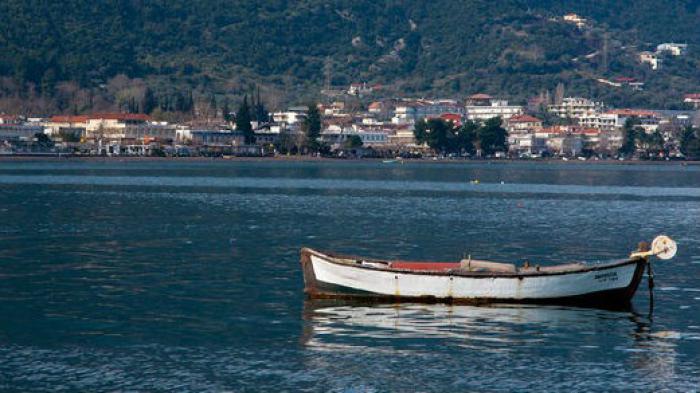 Στα Καμένα Βούρλα με χίλια! 