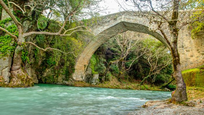 Από τα ομορφότερα γεφύρια της Ελλάδας